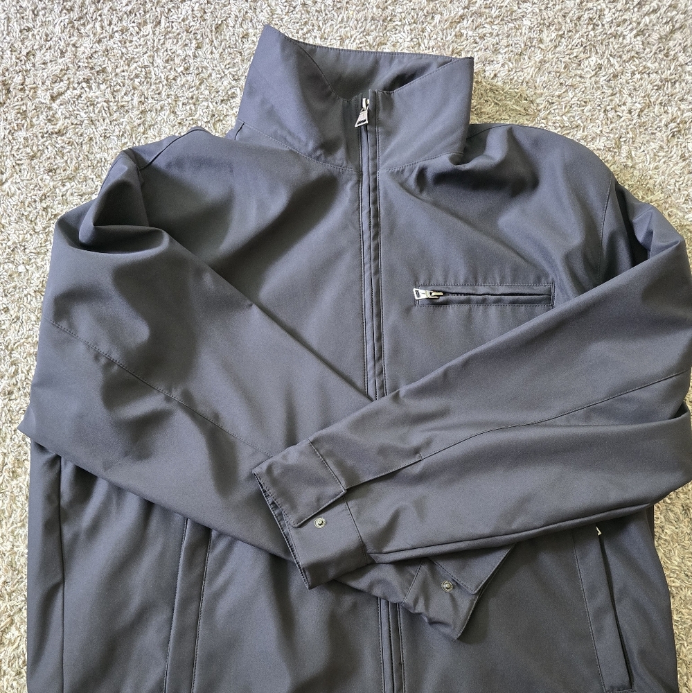 Weatherproof zip front windbreaker jacket